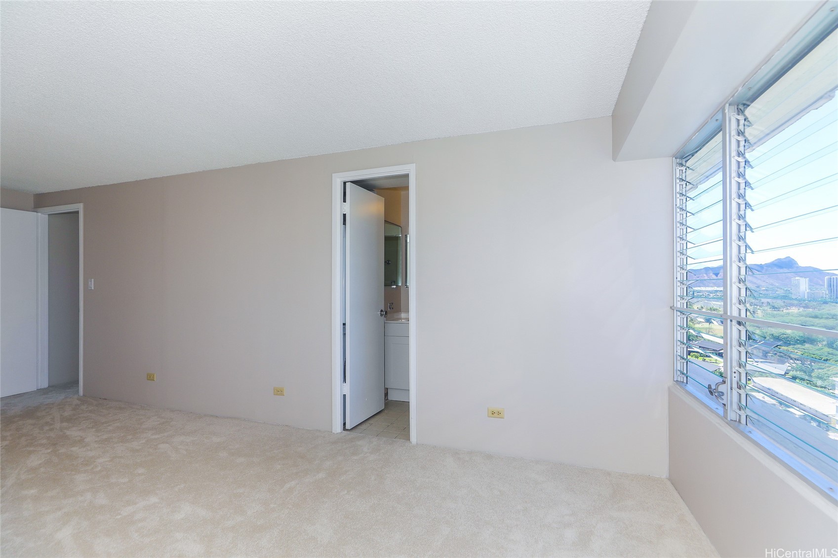 2525 Date Street 1501 Property Photo 12