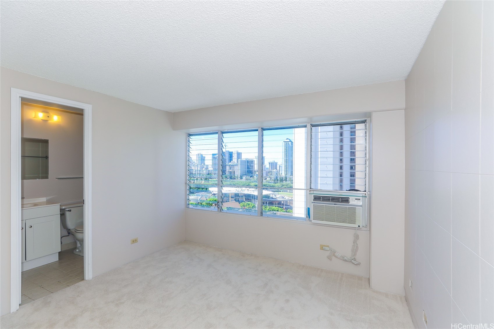 2525 Date Street 1501 Property Photo 13