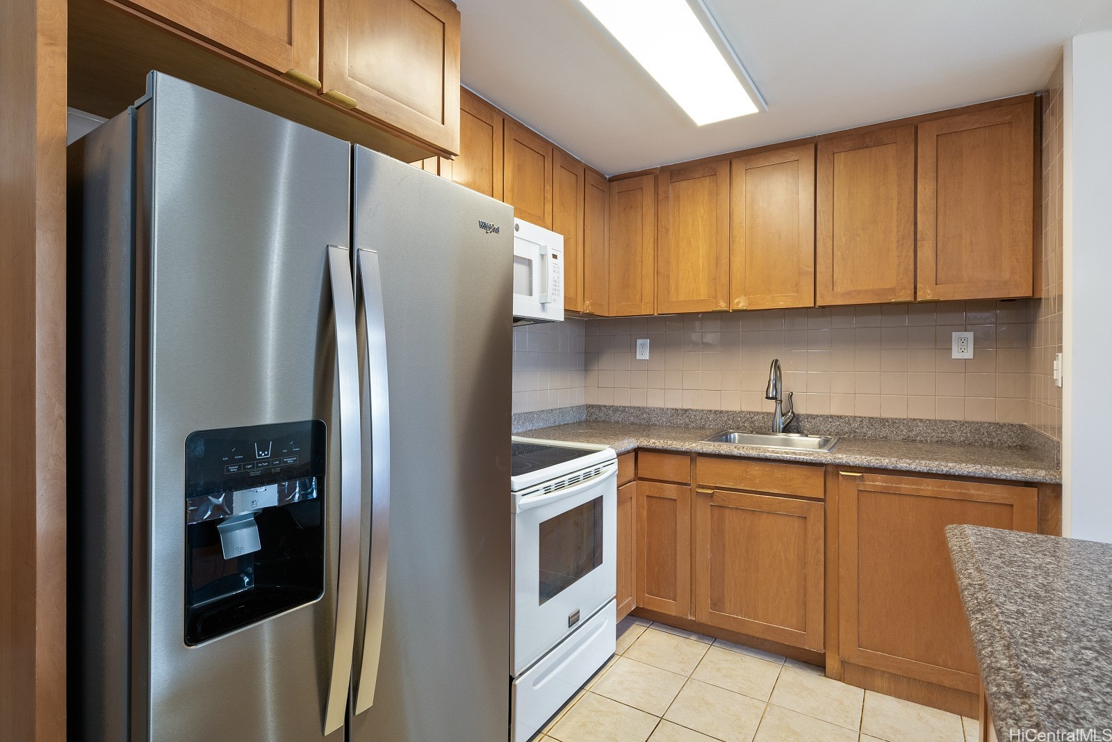 1427 Alexander Street 207 Property Photo 4