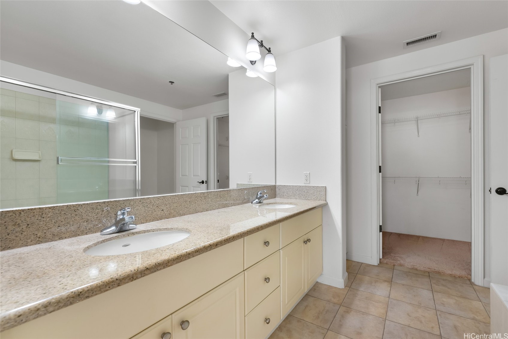 520 Lunalilo Home Road 7104 Property Photo 6