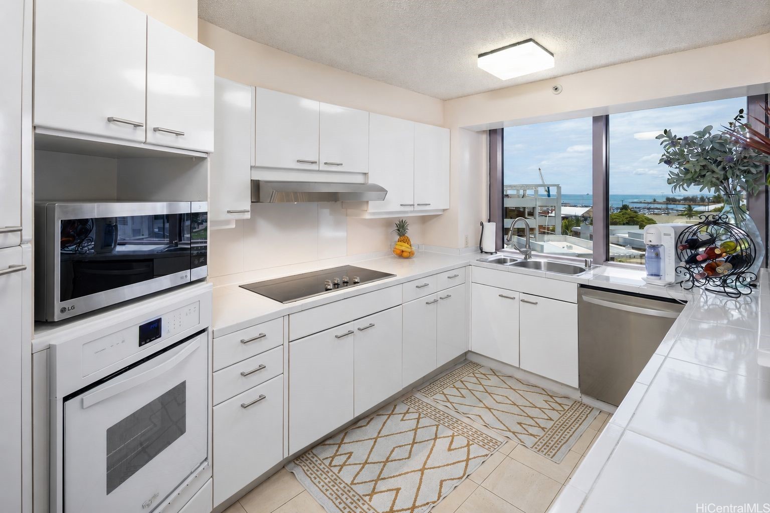 415 South Street Makai 601 Property Photo 7