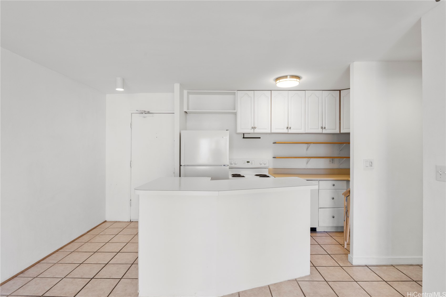 2115 Ala Wai Boulevard 1102 Property Photo 5