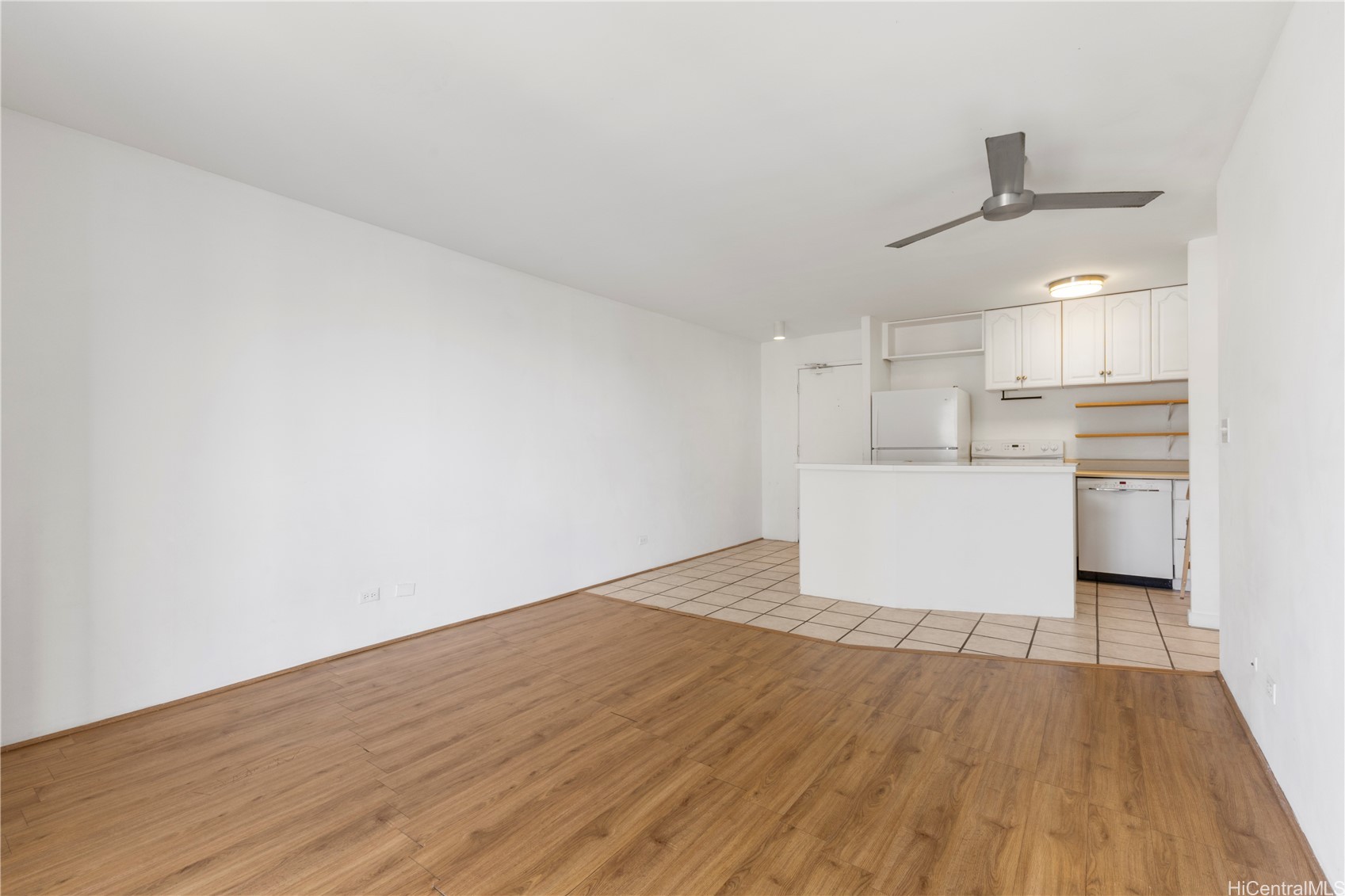 2115 Ala Wai Boulevard 1102 Property Photo 9