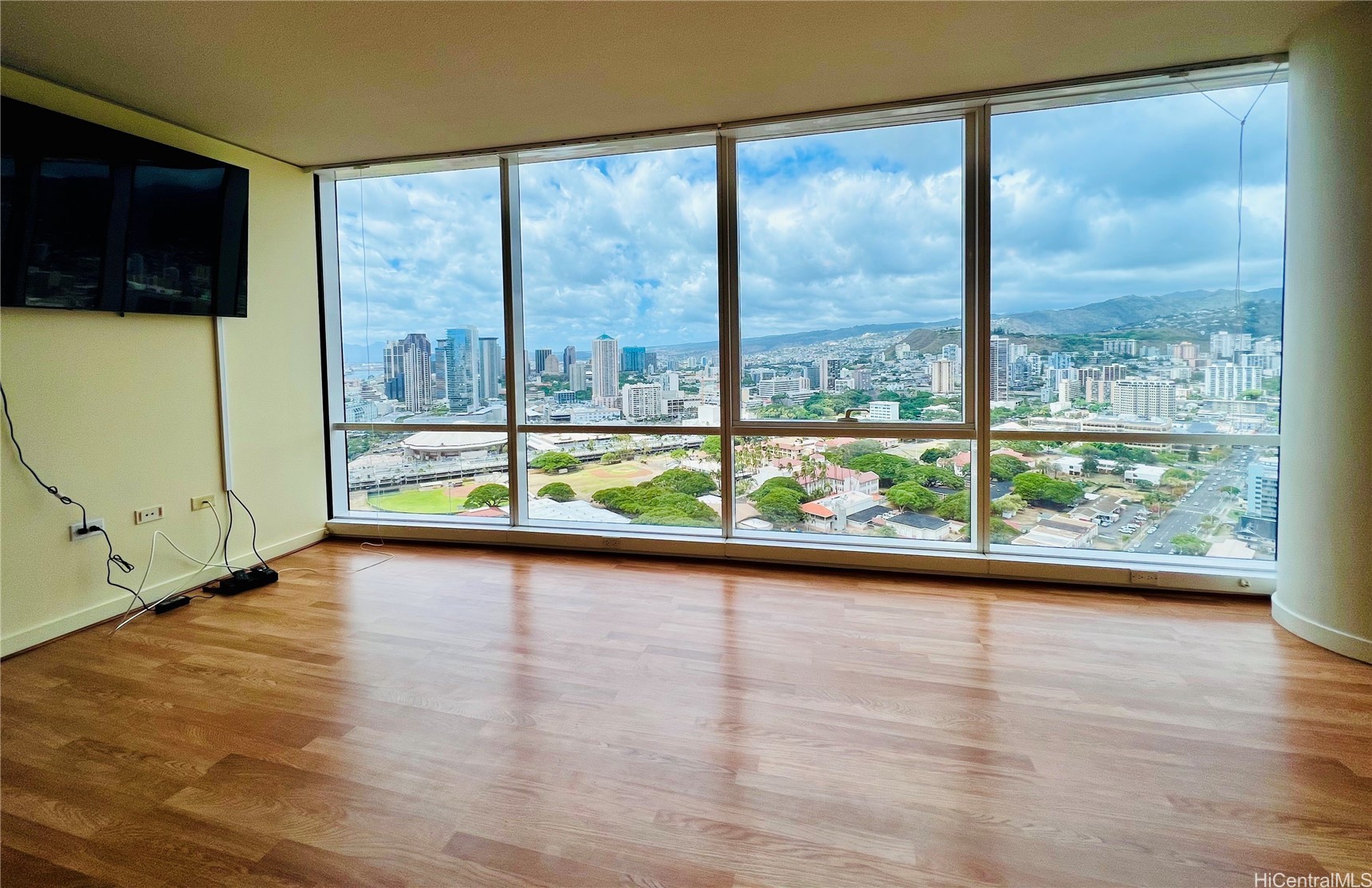 1288 Kapiolani Boulevard I3701 Property Photo 2