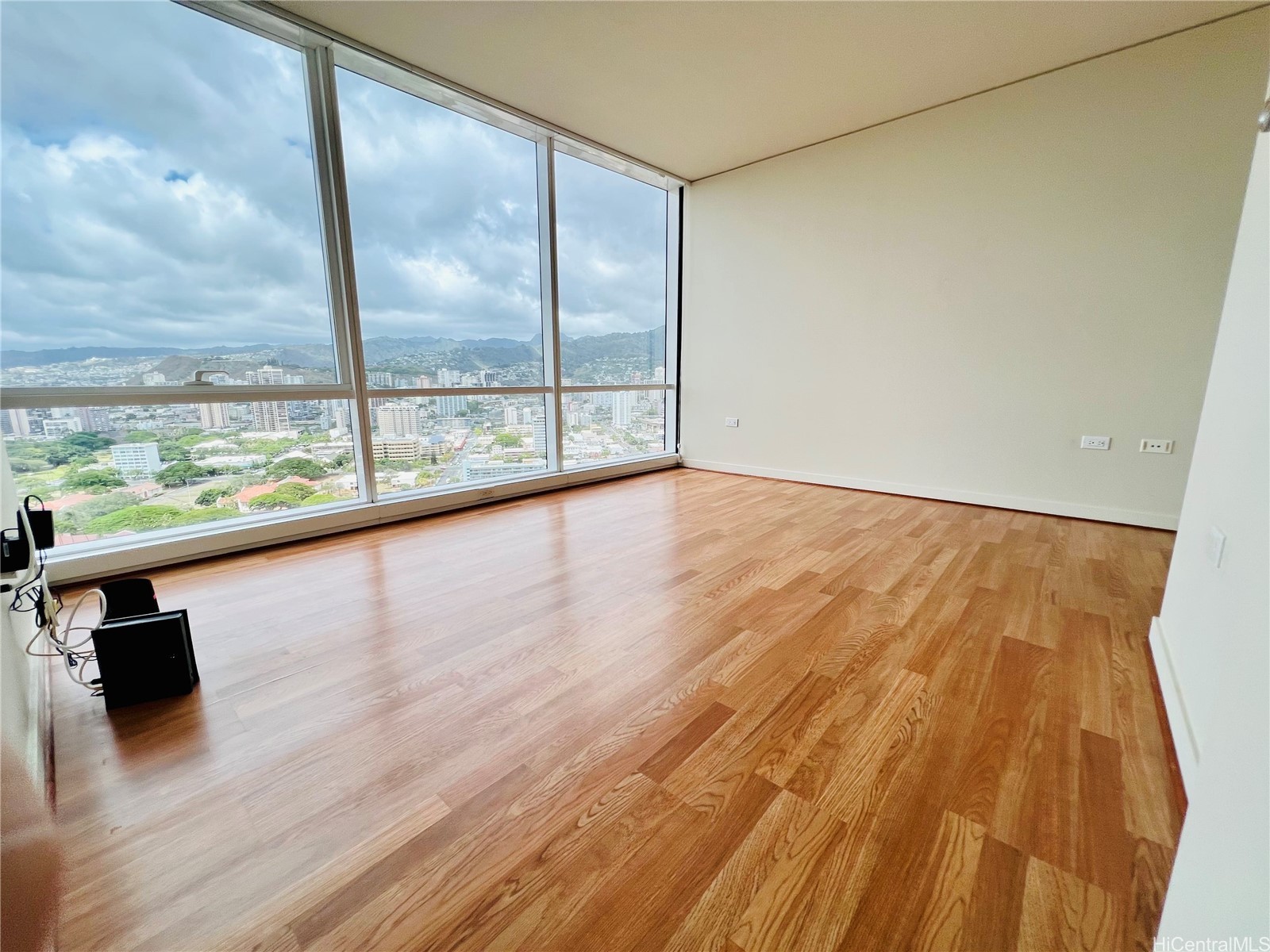 1288 Kapiolani Boulevard I3701 Property Photo 9