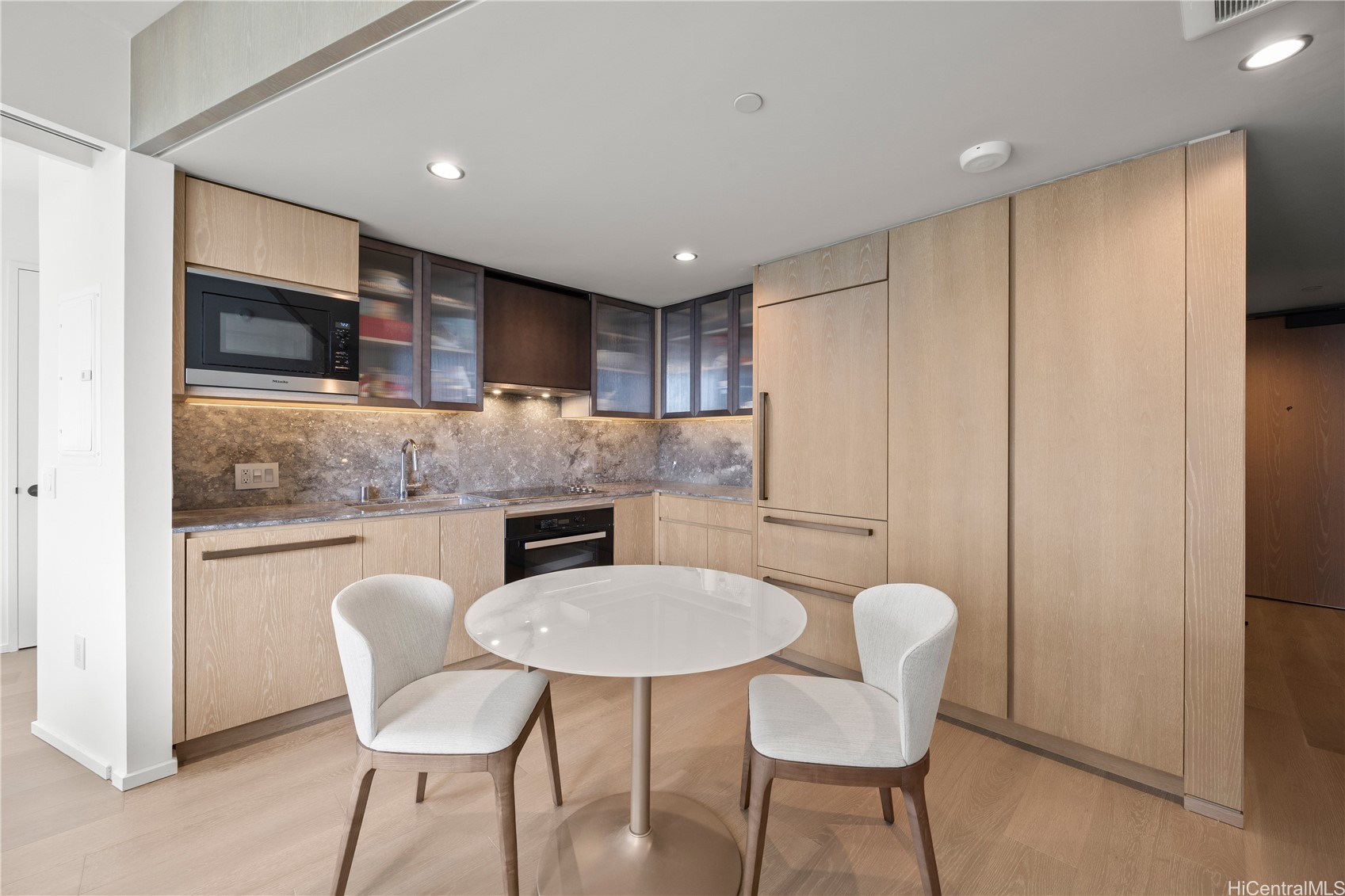 1000 Auahi Street 603 Property Photo 6