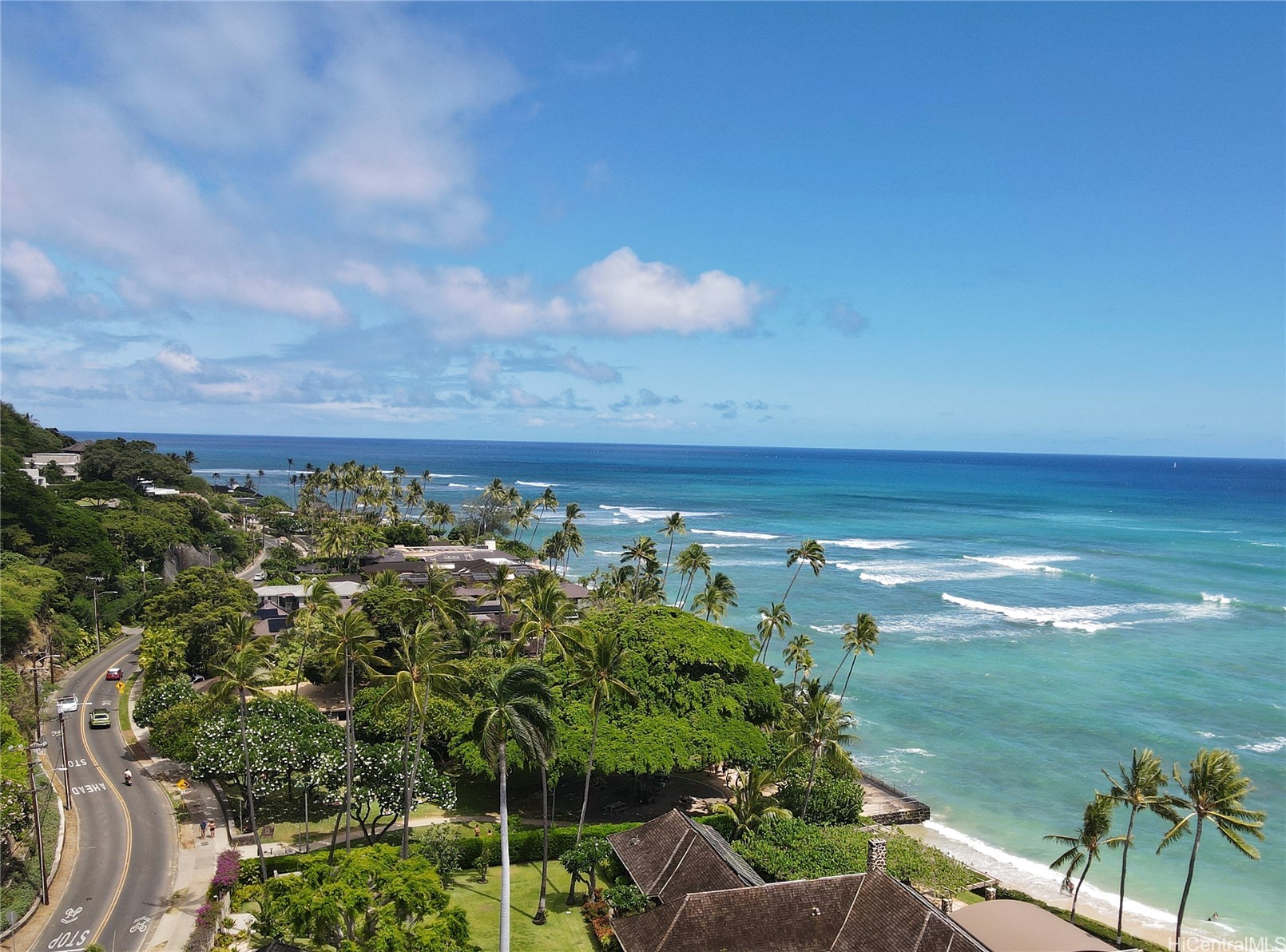 3063 Diamond Head Road Property Photo 2