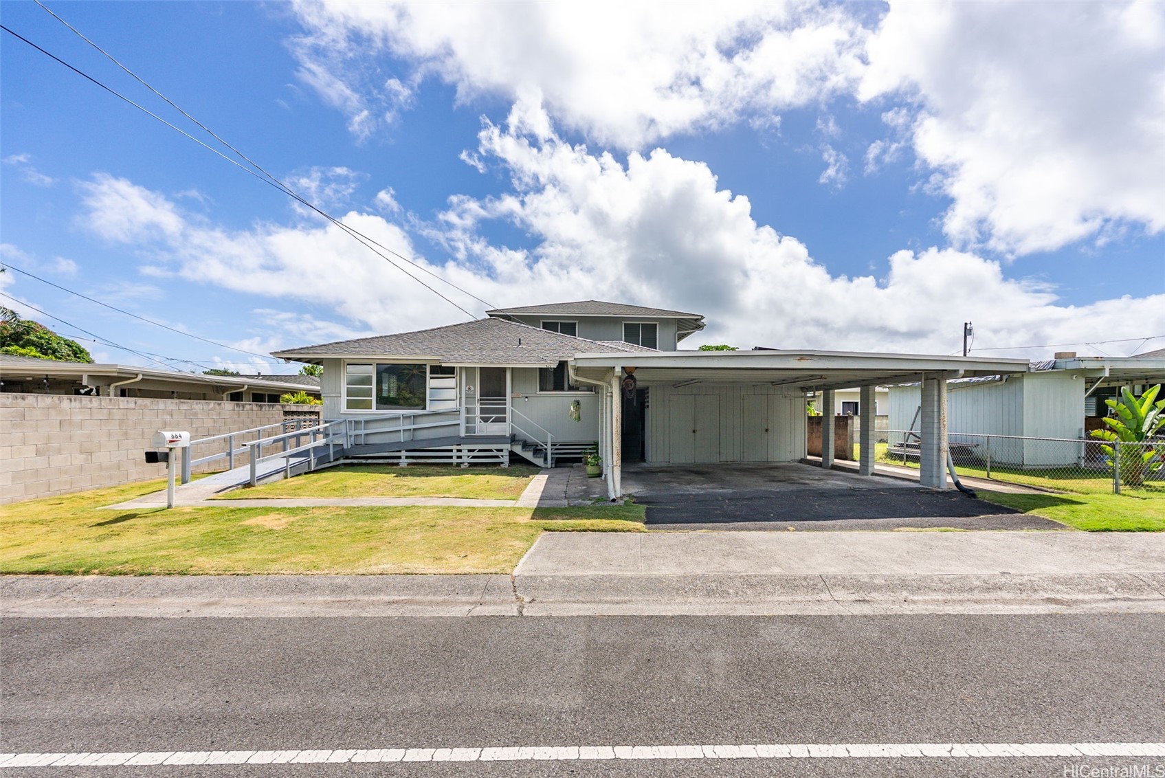 664 Kihapai Street Property Photo 1