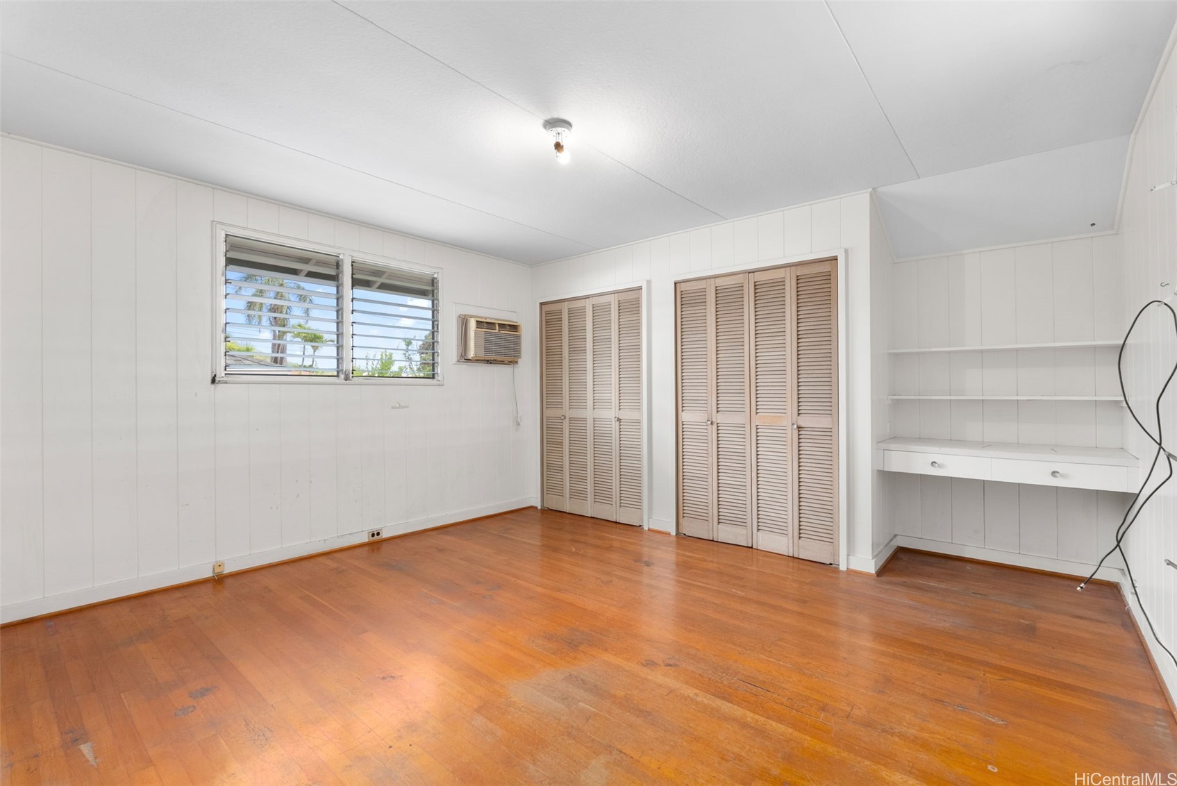 664 Kihapai Street Property Photo 5