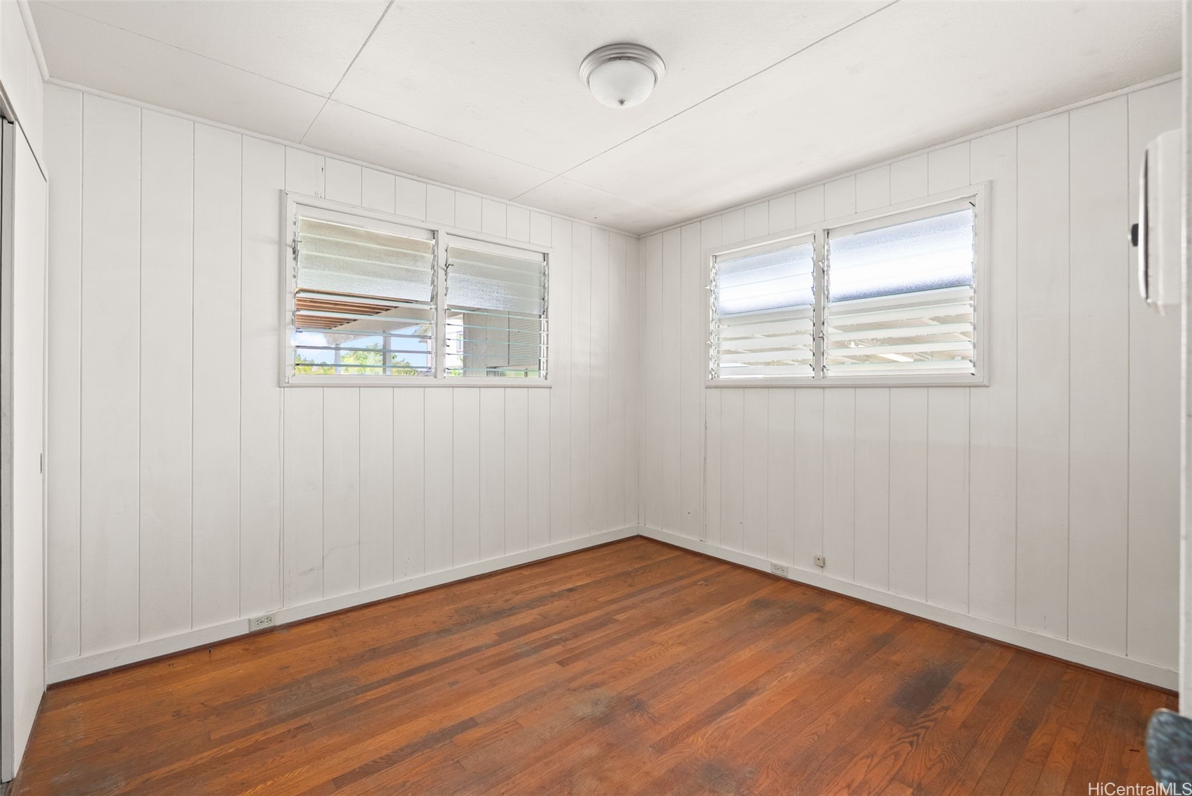 664 Kihapai Street Property Photo 8