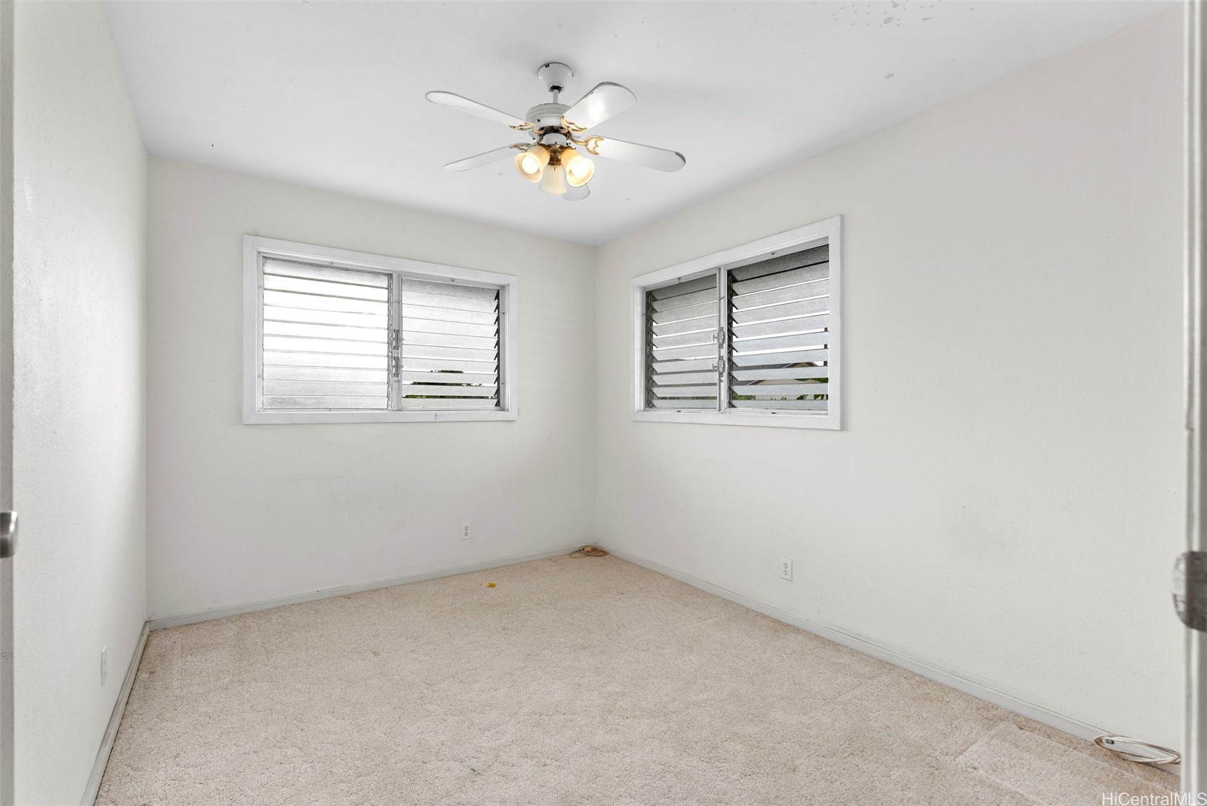 664 Kihapai Street Property Photo 15