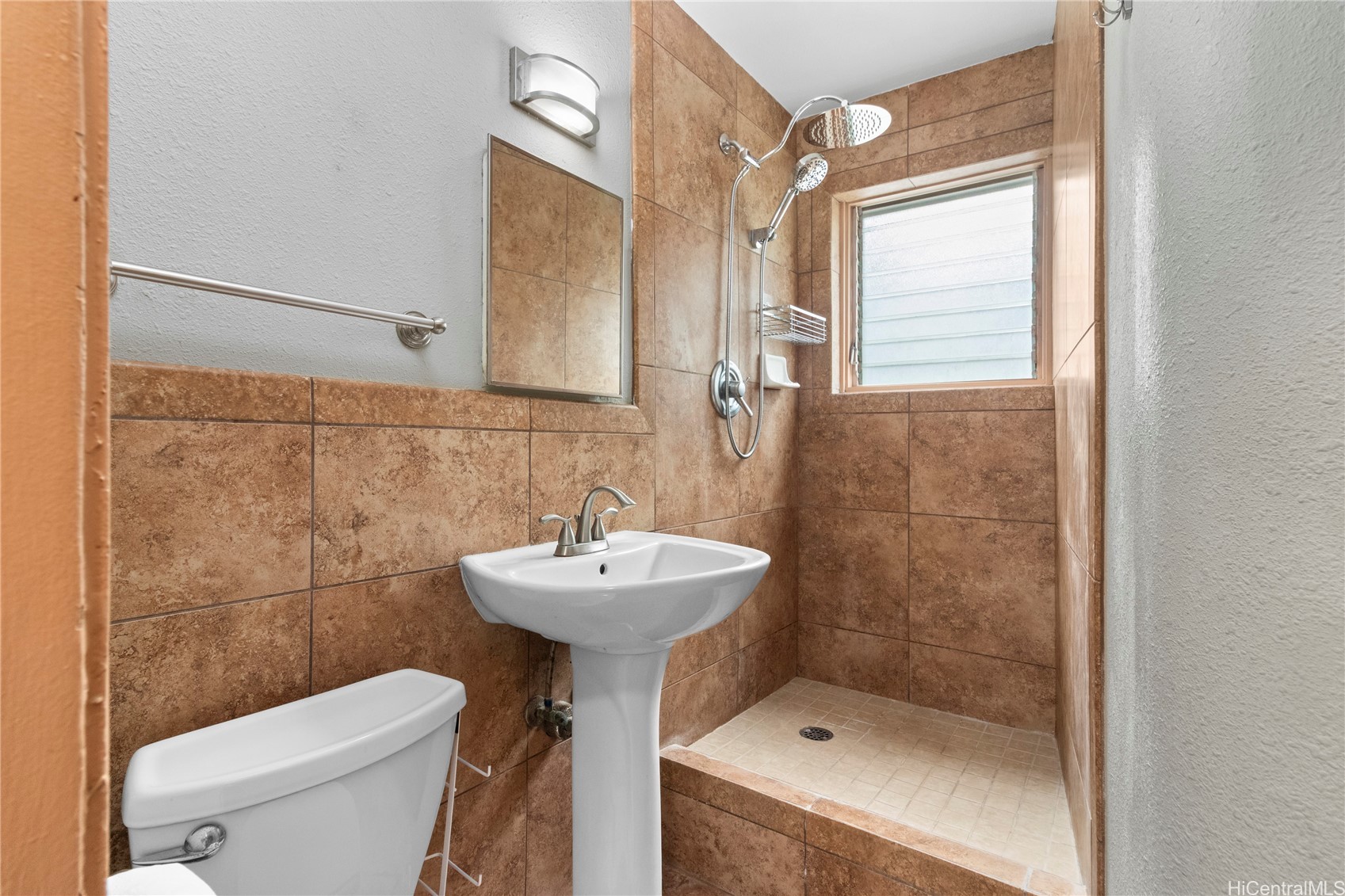 1821 Lipeepee Street 204 Property Photo 9