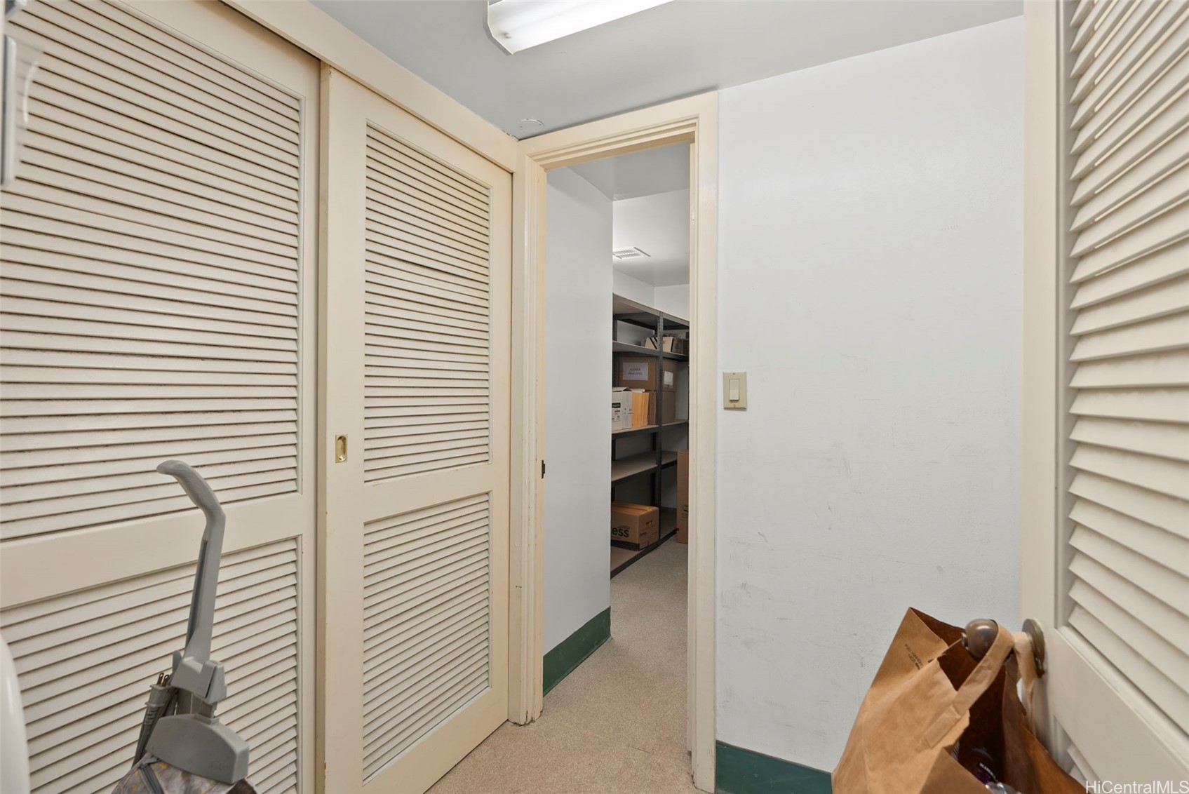 222 Vineyard Street Ph4 Property Photo 6