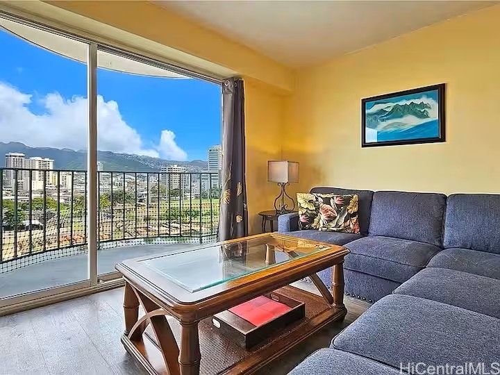 1909 Ala Wai Boulevard 901 Property Photo 3