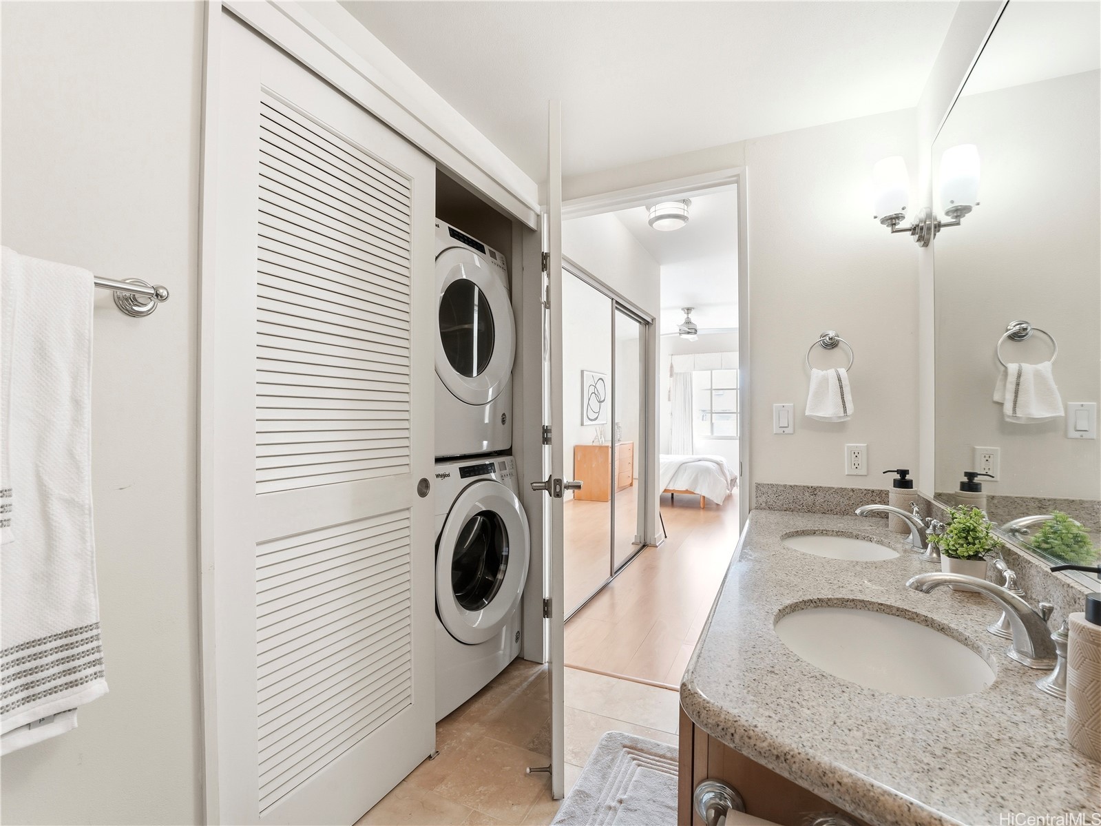 421 Olohana Street 2103 Property Photo 11