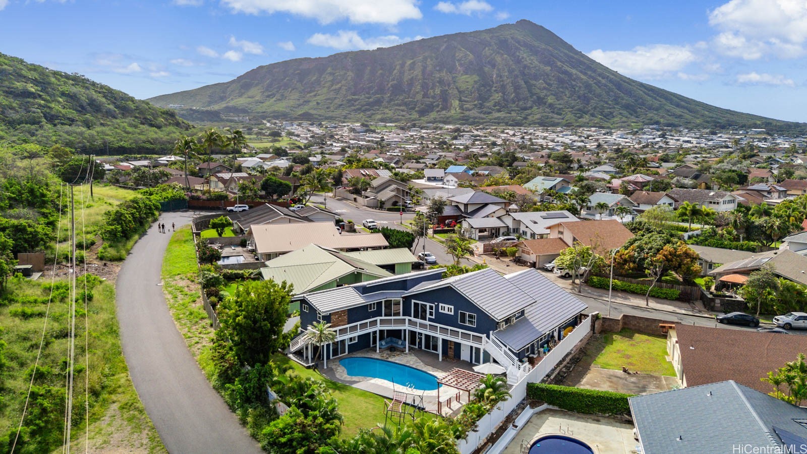 6815 Niumalu Loop Property Photo 1