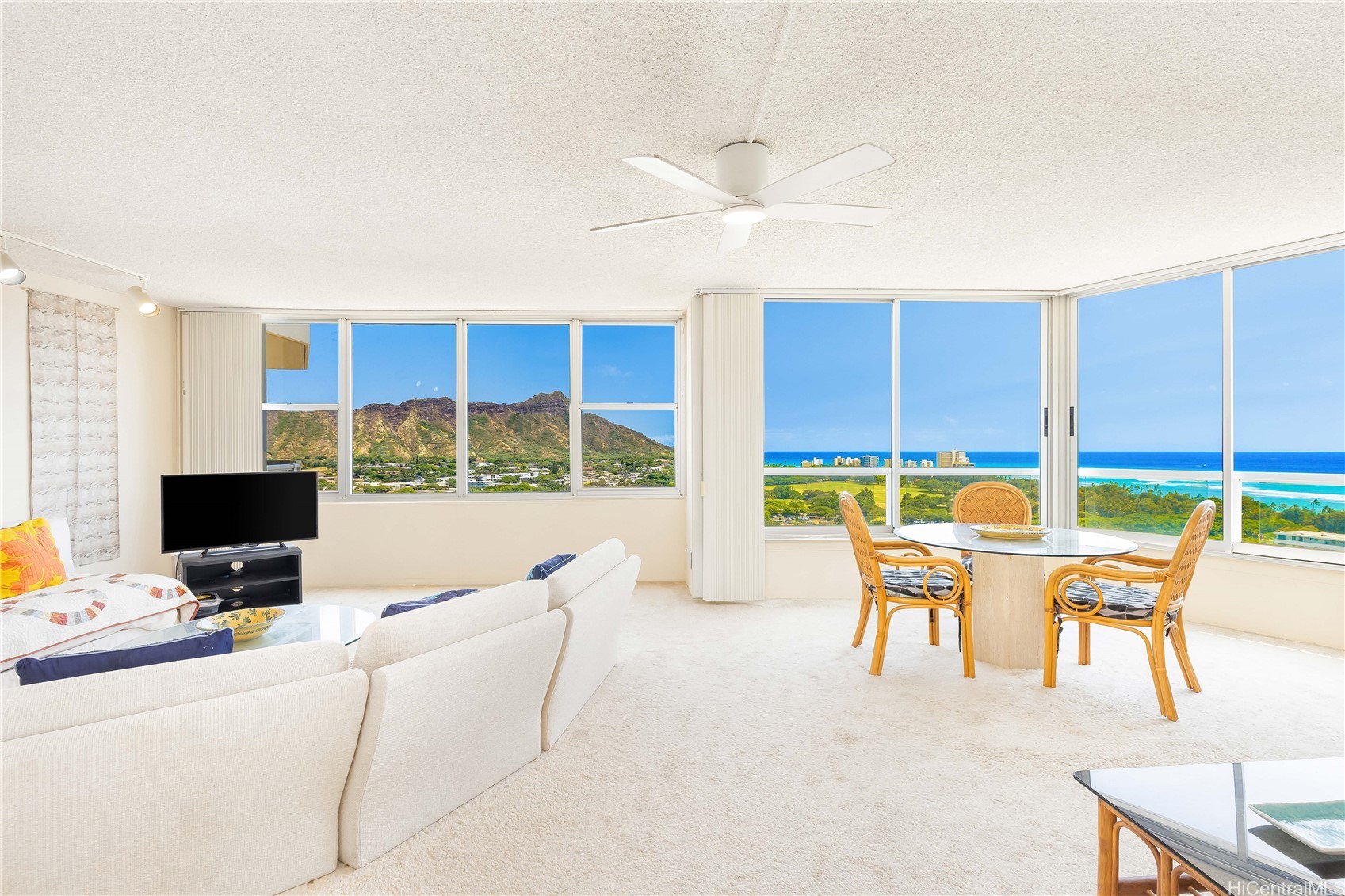 2600 Pualani Way 2502 Property Photo 4