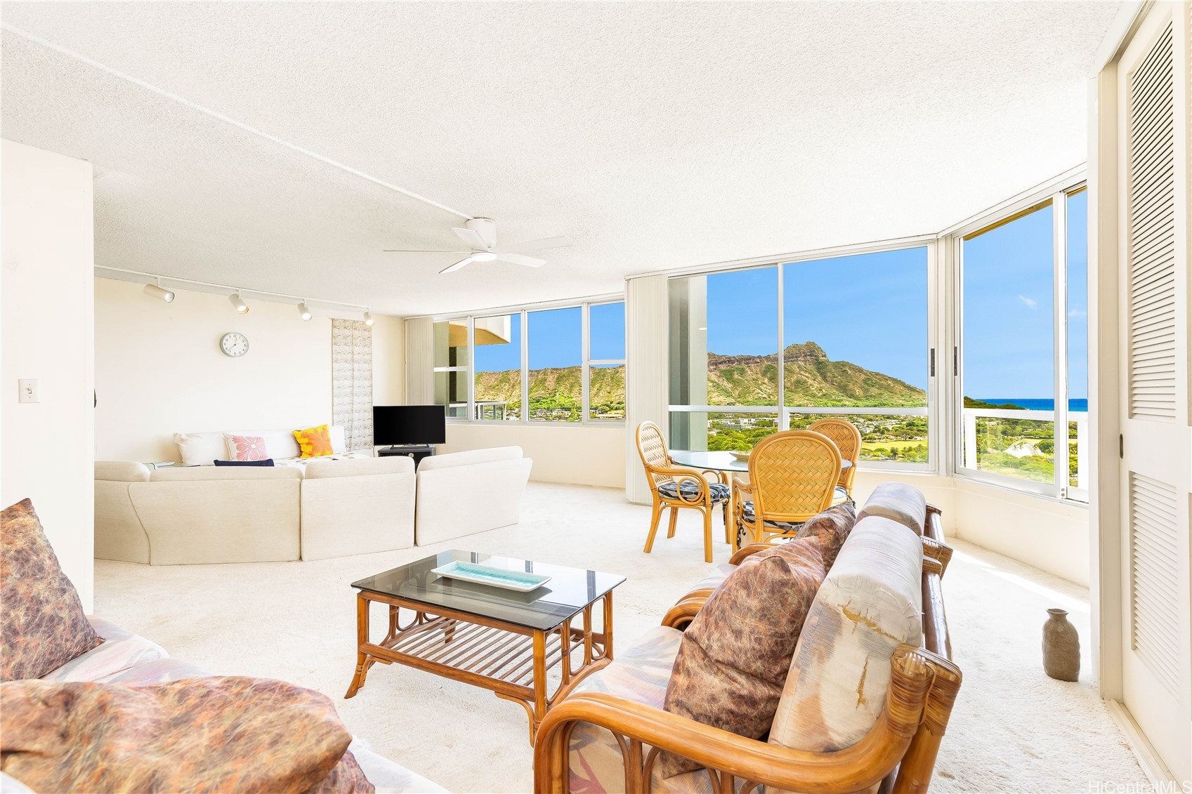 2600 Pualani Way 2502 Property Photo 6