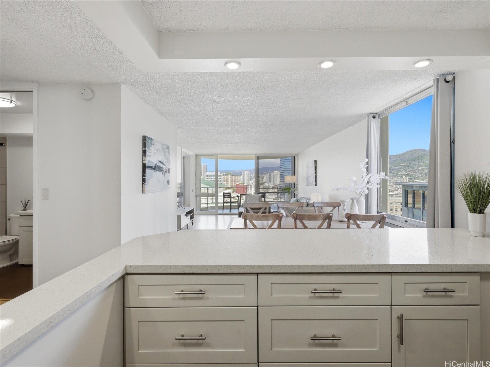 1717 Ala Wai Boulevard 1501 Property Photo 4