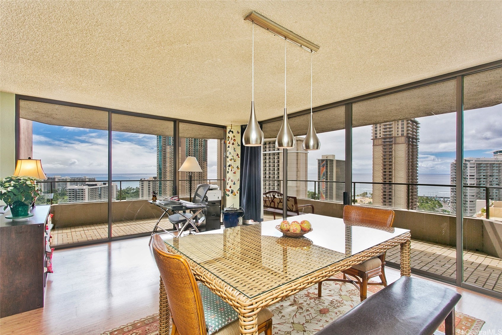 1910 Ala Moana Boulevard 25a Property Photo 2