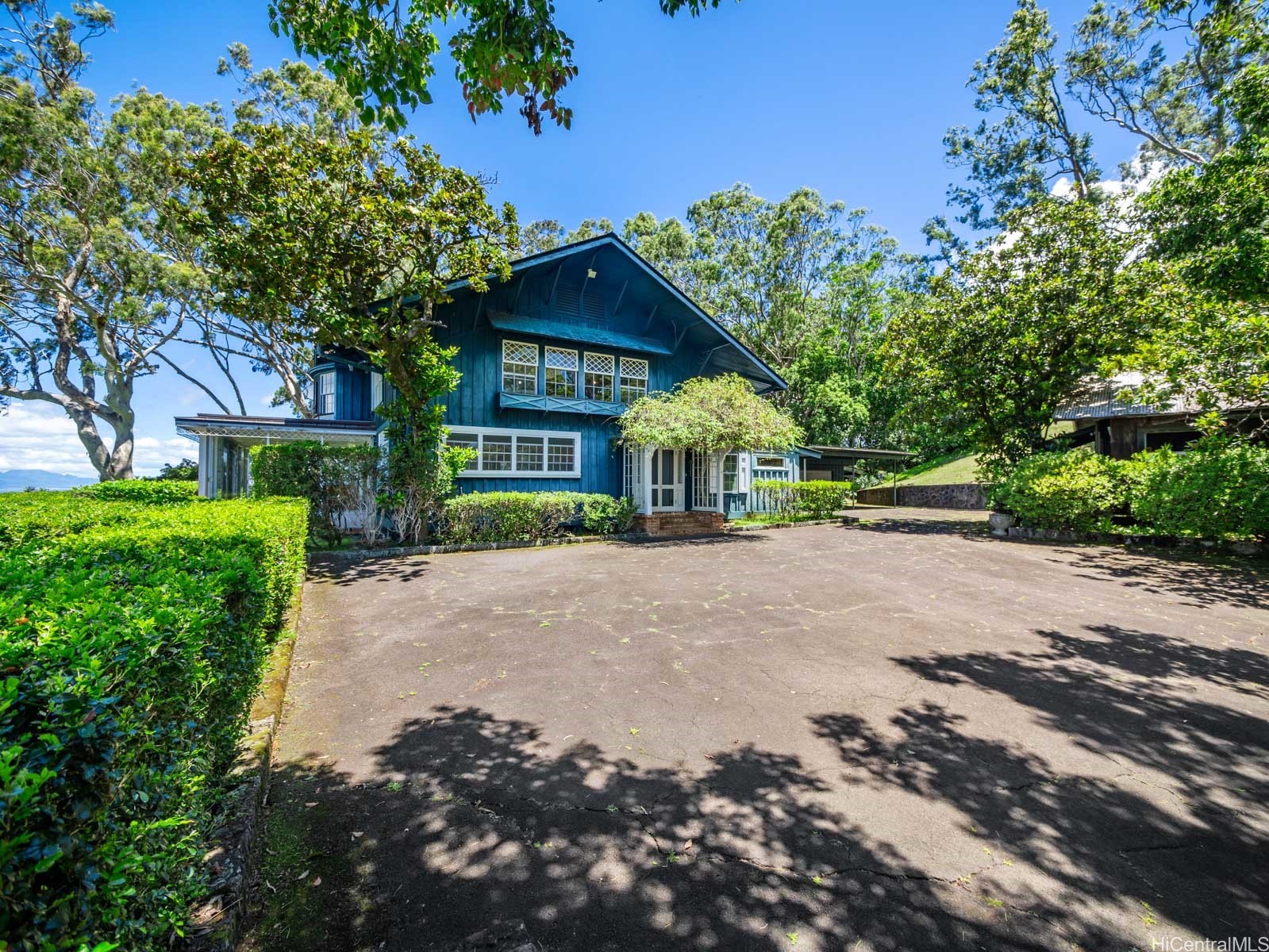 3330 Tantalus Drive Property Photo 7