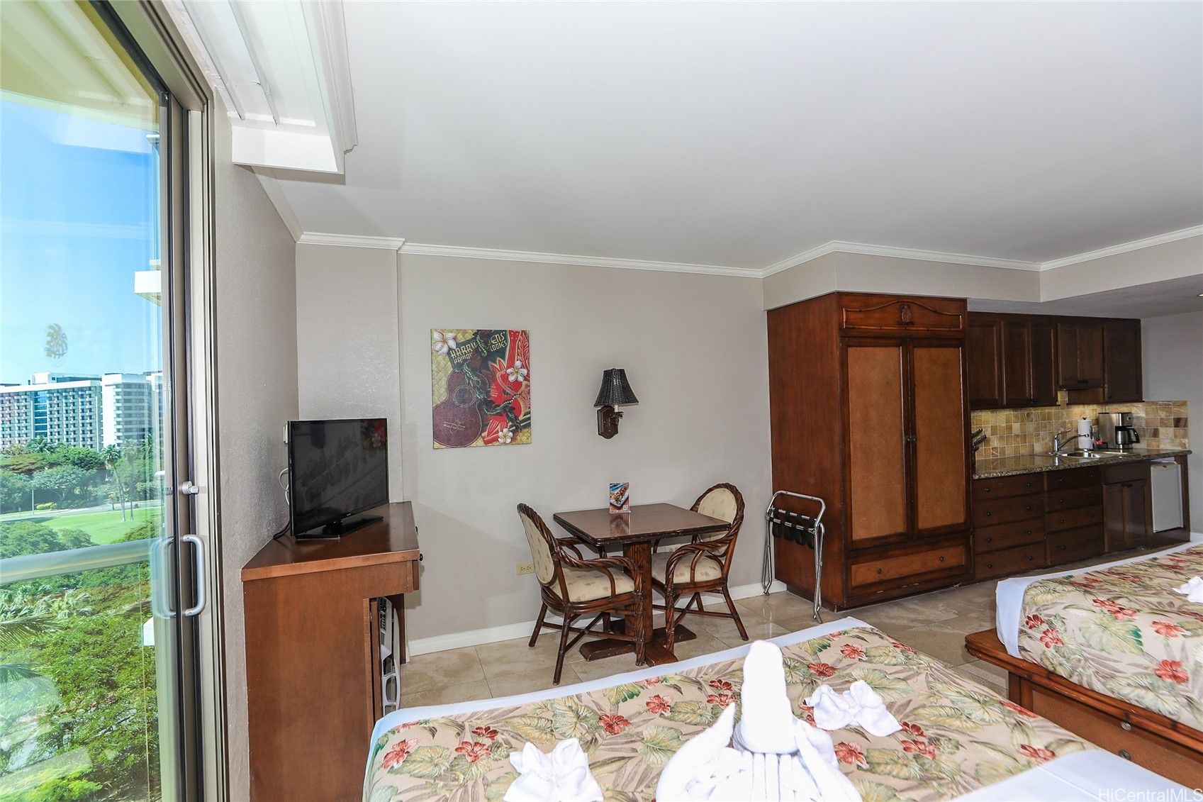 2045 Kalakaua Avenue 509 Property Photo 9