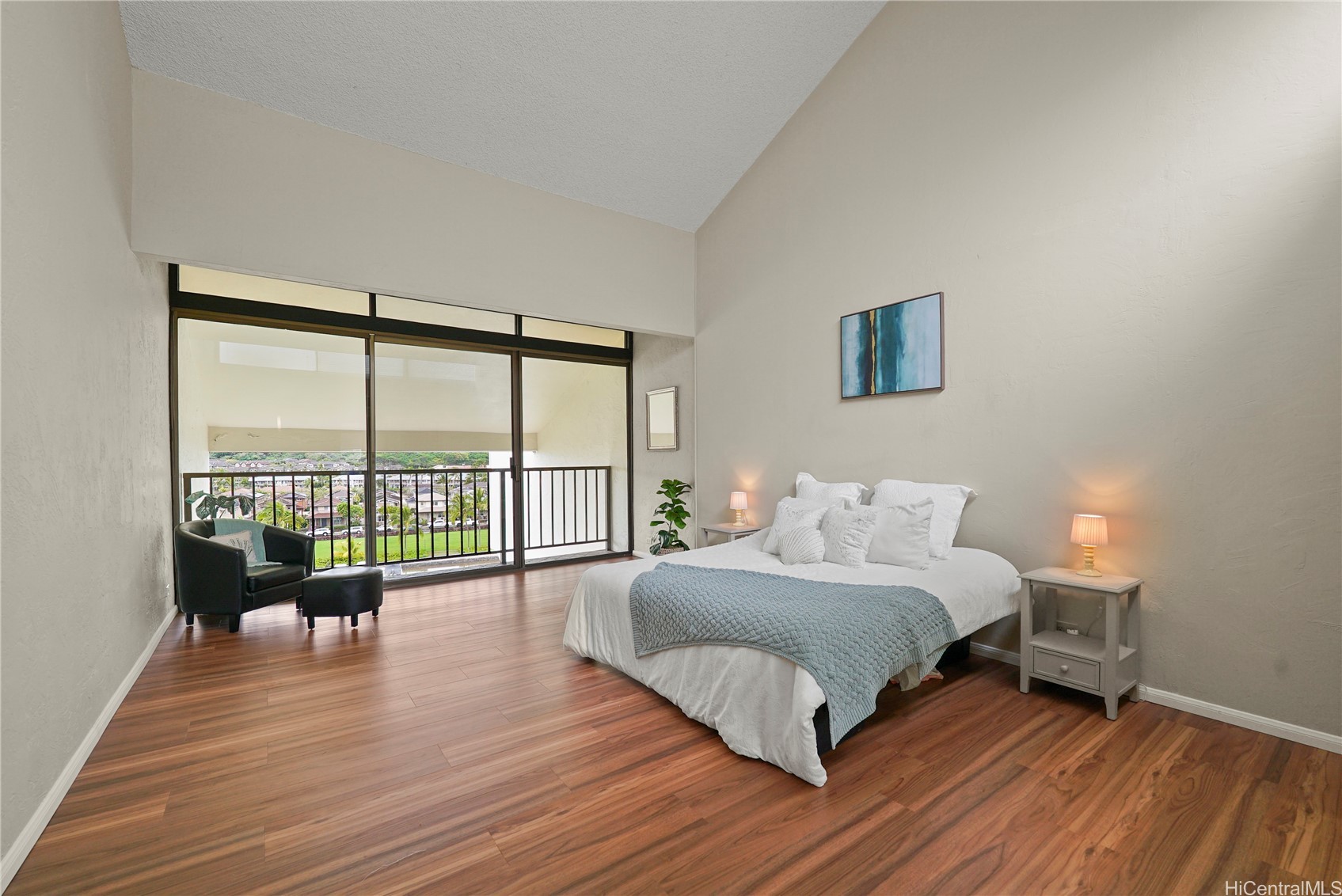 500 Lunalilo Home Road 26d Property Photo 14