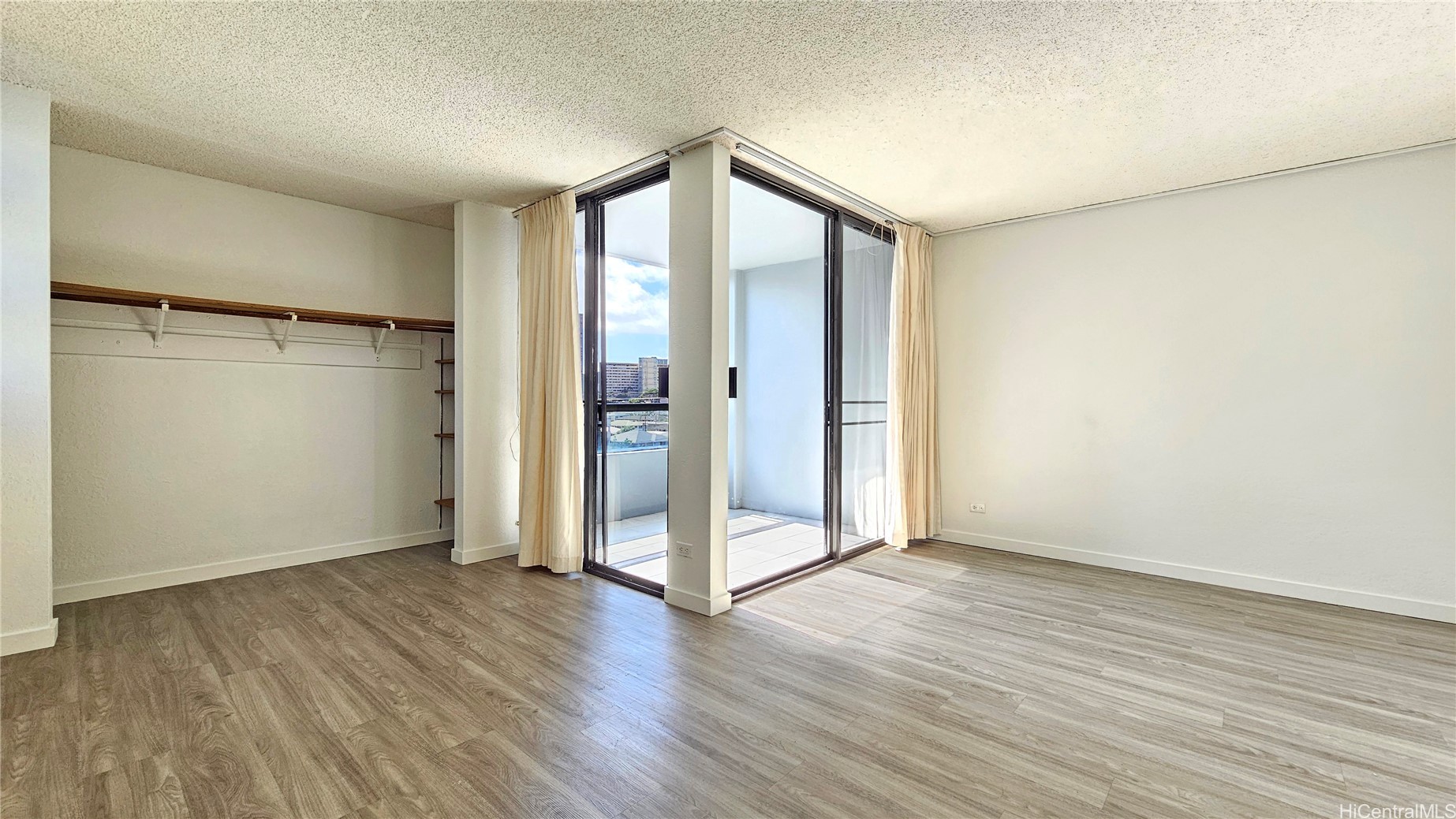 2100 Date Street 407 Property Photo 21