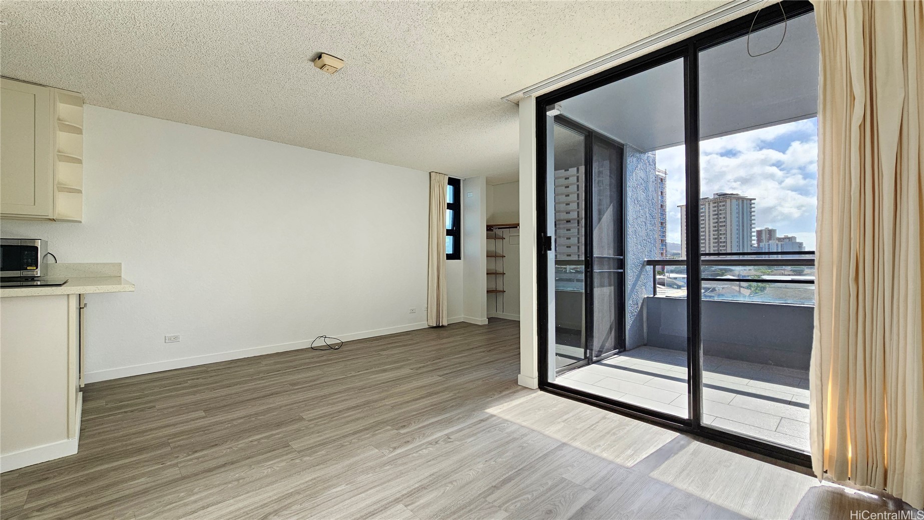 2100 Date Street 407 Property Photo 25