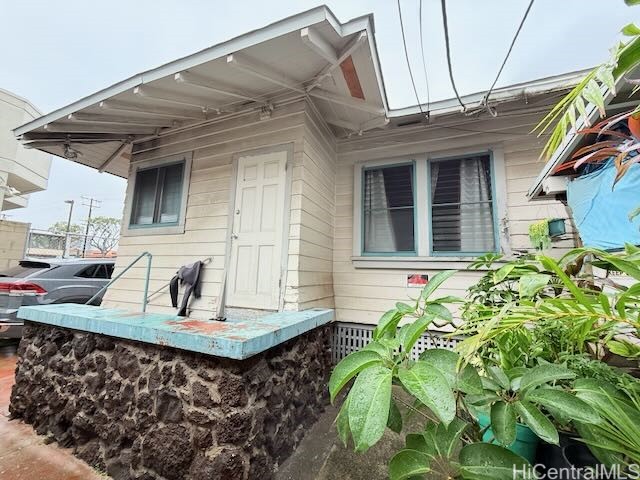 1119 Young Street Property Photo 5