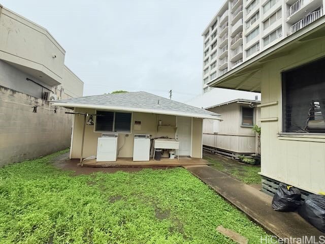 1119 Young Street Property Photo 9