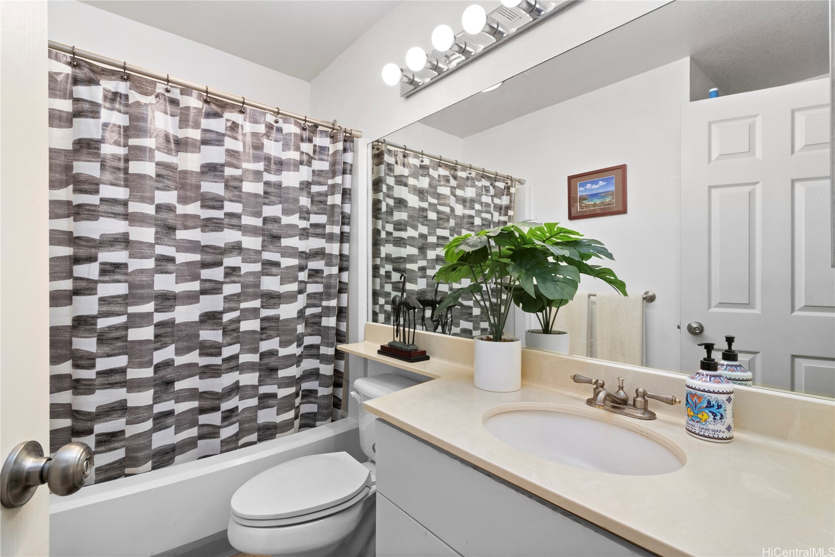 504 Mananai Place 14d Property Photo 5