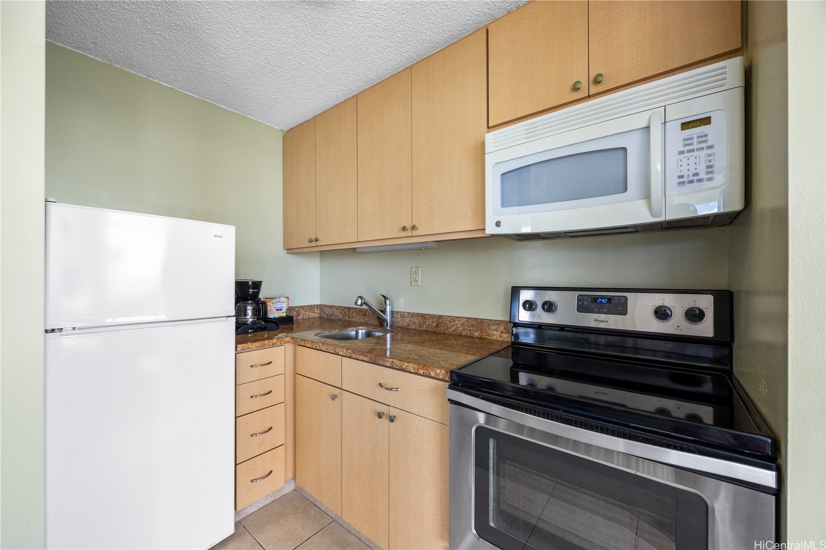 2427 Kuhio Avenue 2503 Property Photo 13