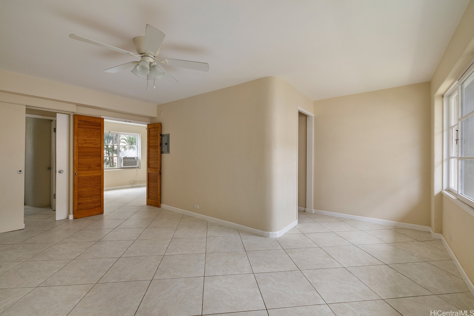 1621 Ala Wai Boulevard 202 Property Photo 1