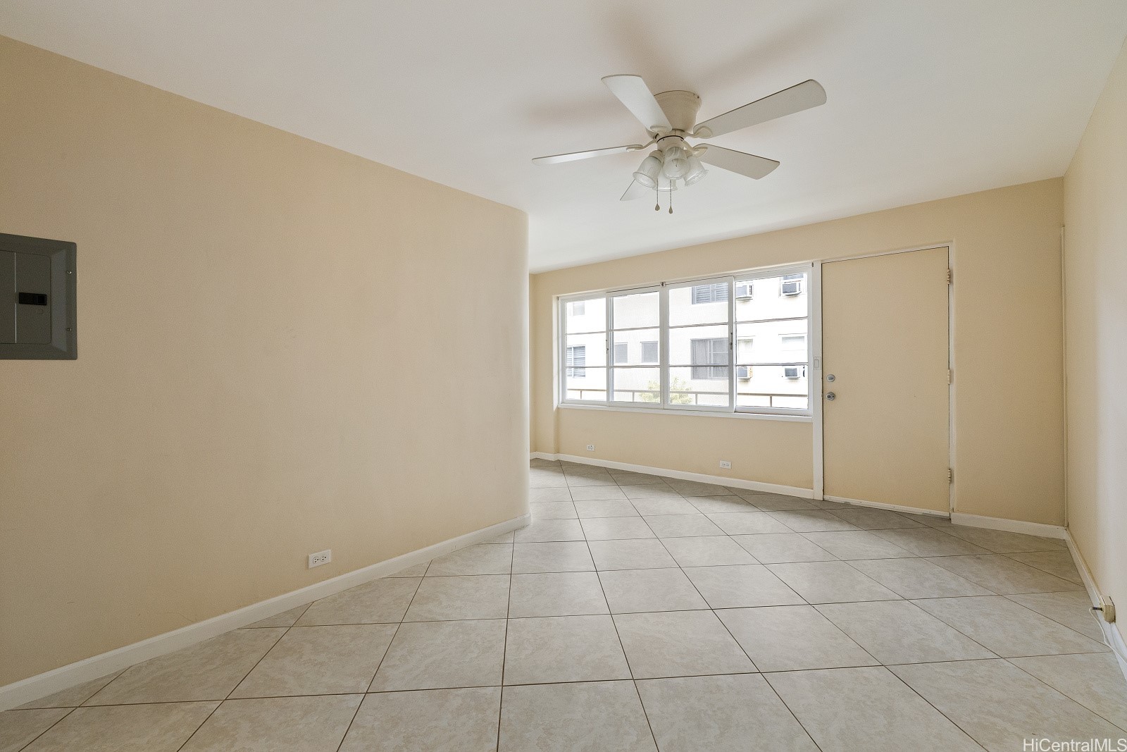 1621 Ala Wai Boulevard 202 Property Photo 3