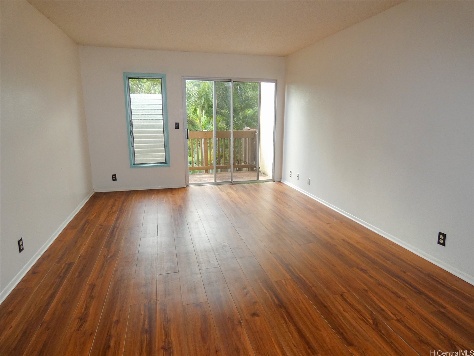 46-63 Emepela Place U206 Property Photo 3