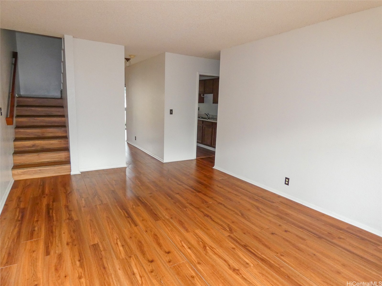 46-63 Emepela Place U206 Property Photo 4