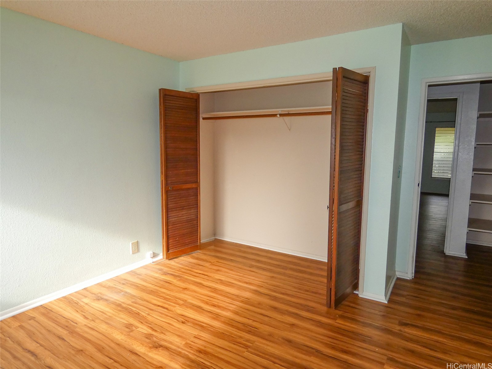 46-63 Emepela Place U206 Property Photo 7