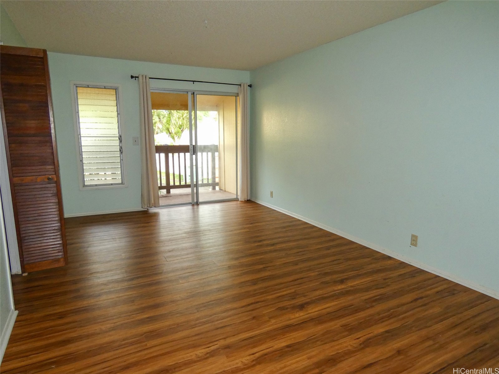 46-63 Emepela Place U206 Property Photo 9