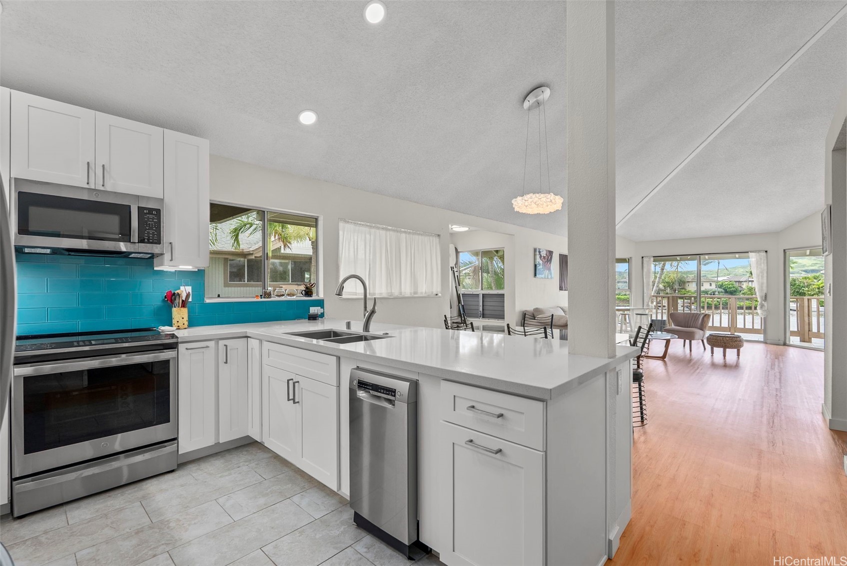 7007 Hawaii Kai Drive H24 Property Photo 14