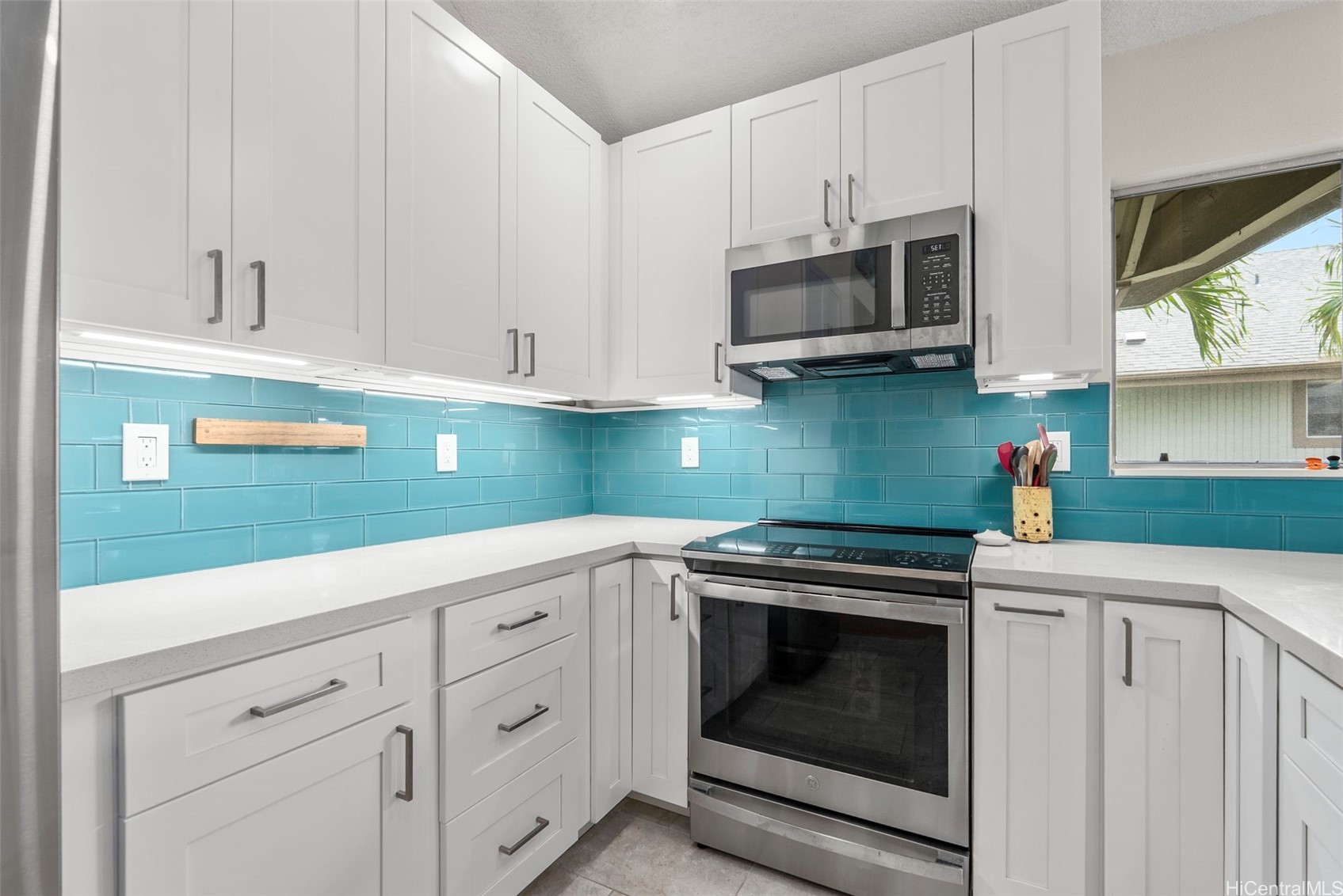 7007 Hawaii Kai Drive H24 Property Photo 16
