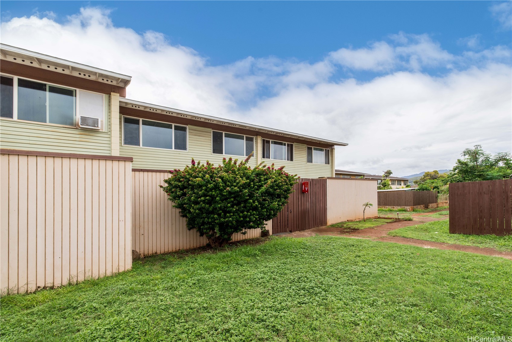 85-114 Ala Walua Street B Property Photo 9