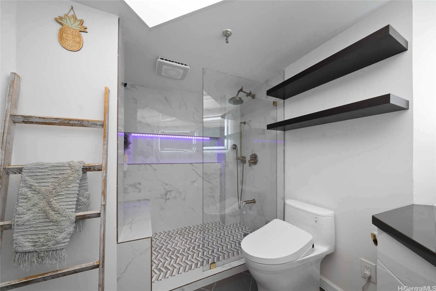 1040 Lunalilo Street 702 Property Photo 15