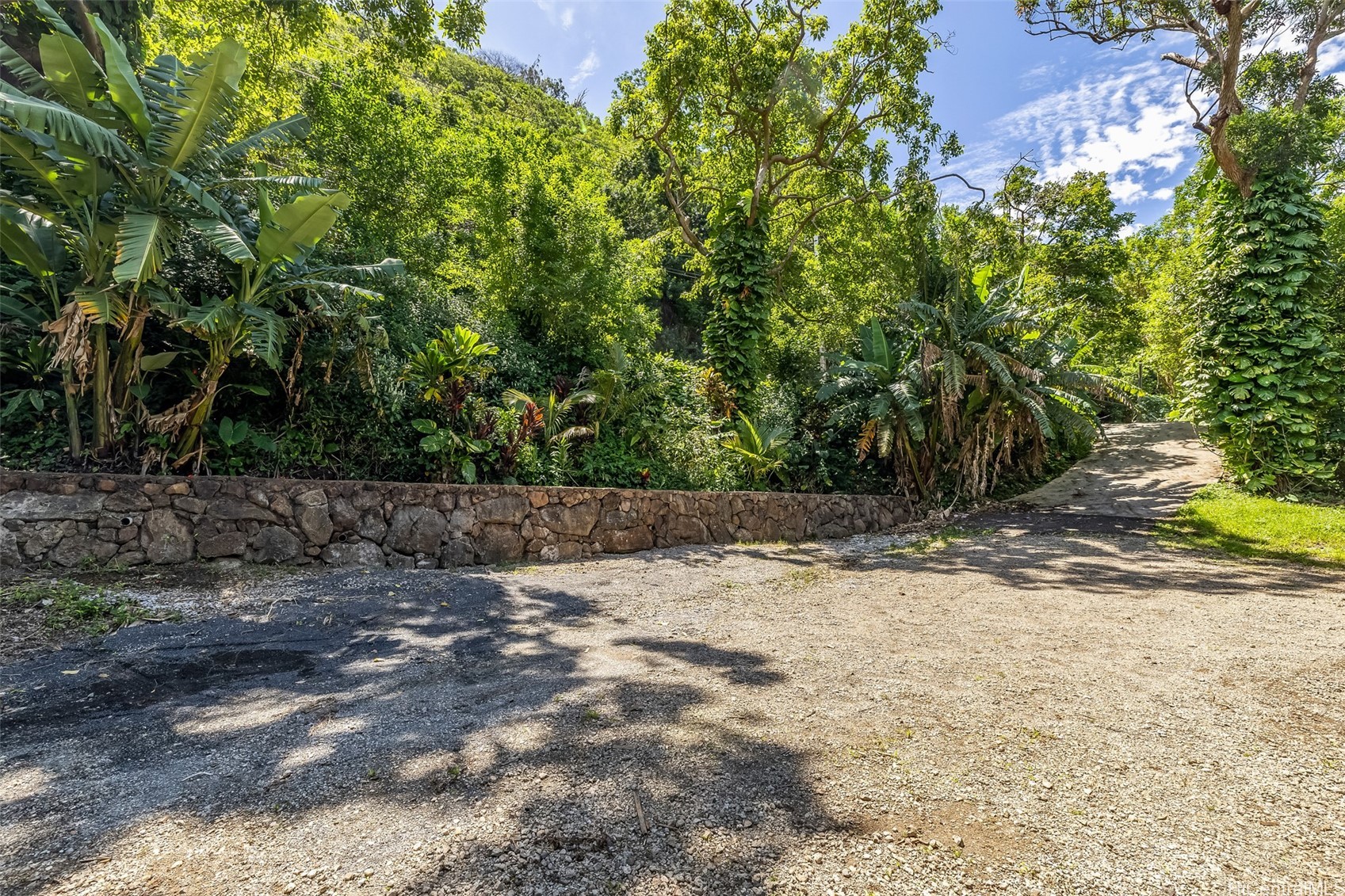 2640 Lai Road E Property Photo 7