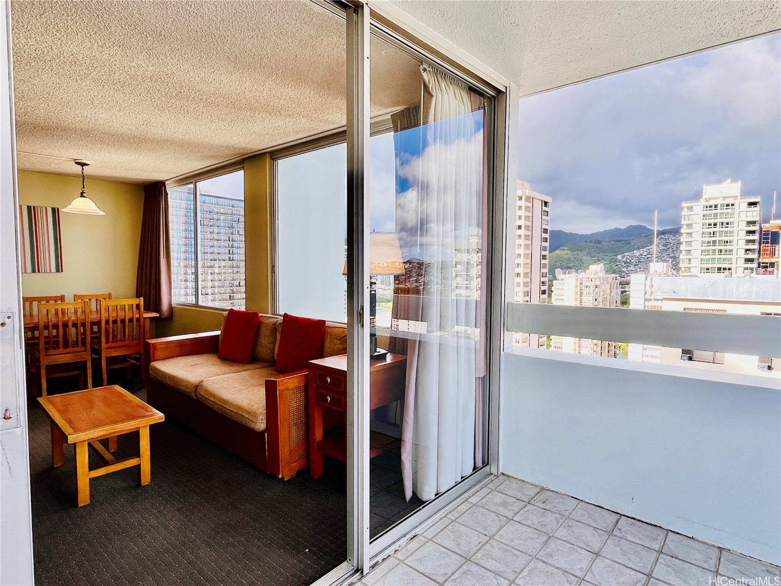 2427 Kuhio Avenue 2207 Property Photo 10