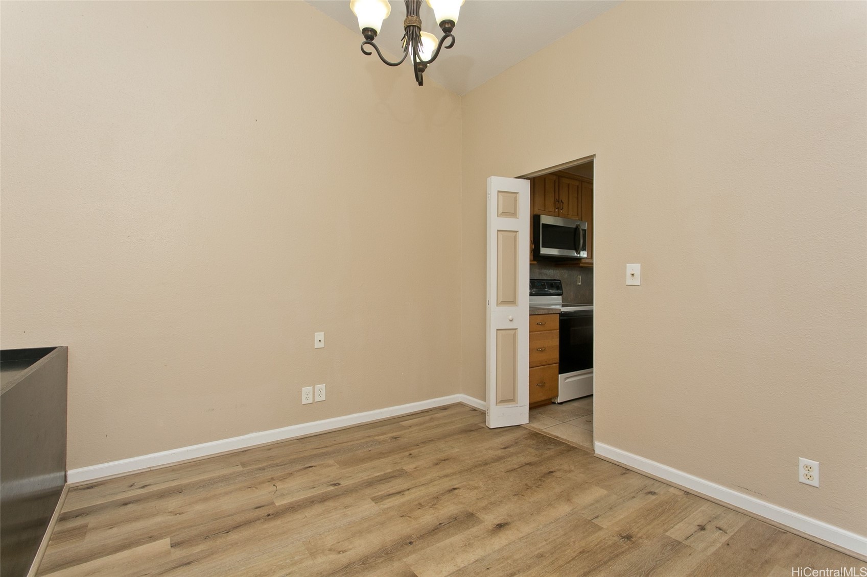 202606282 Property Photo 13
