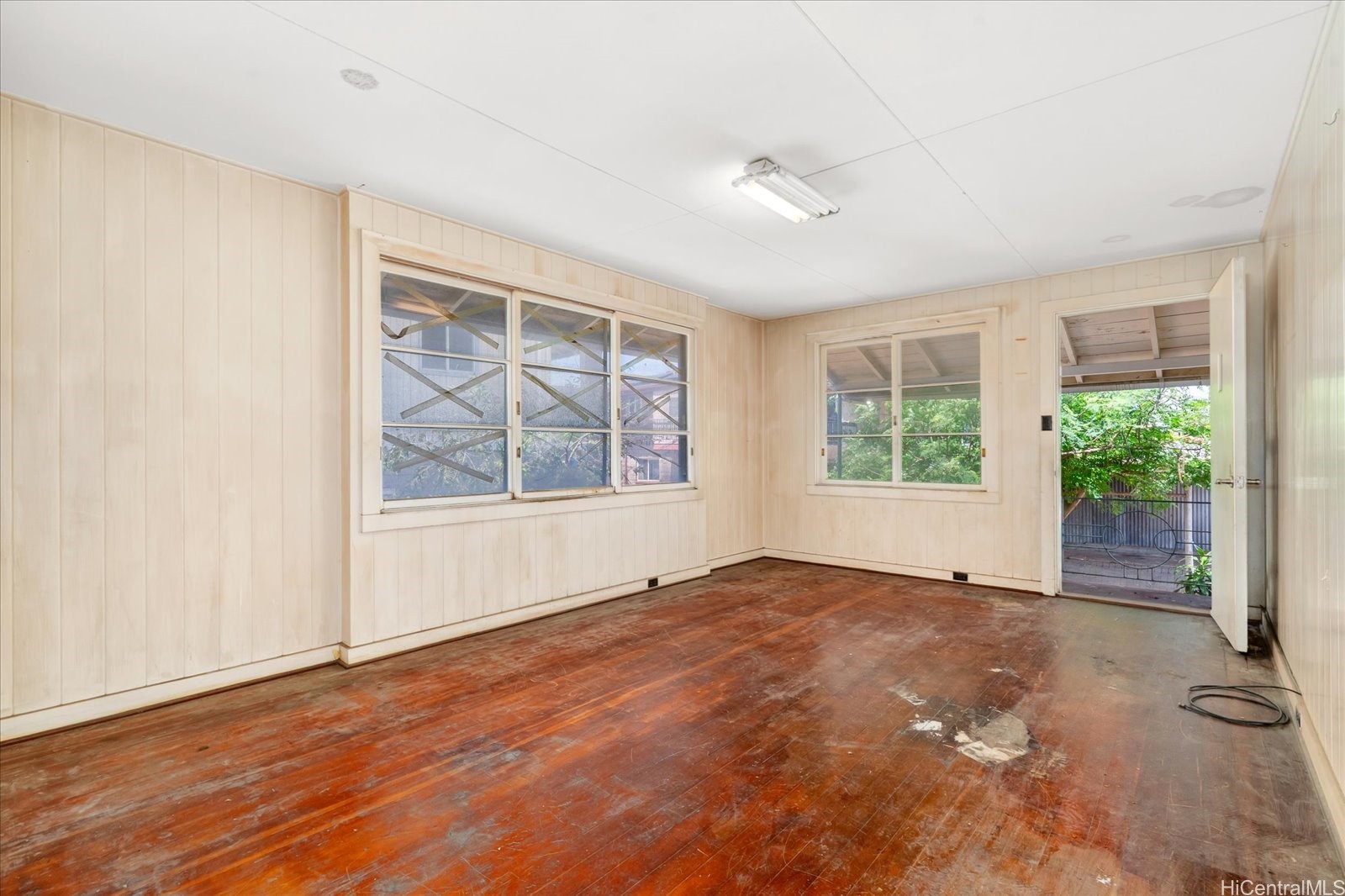 1929 Hanu Lane Property Photo 5