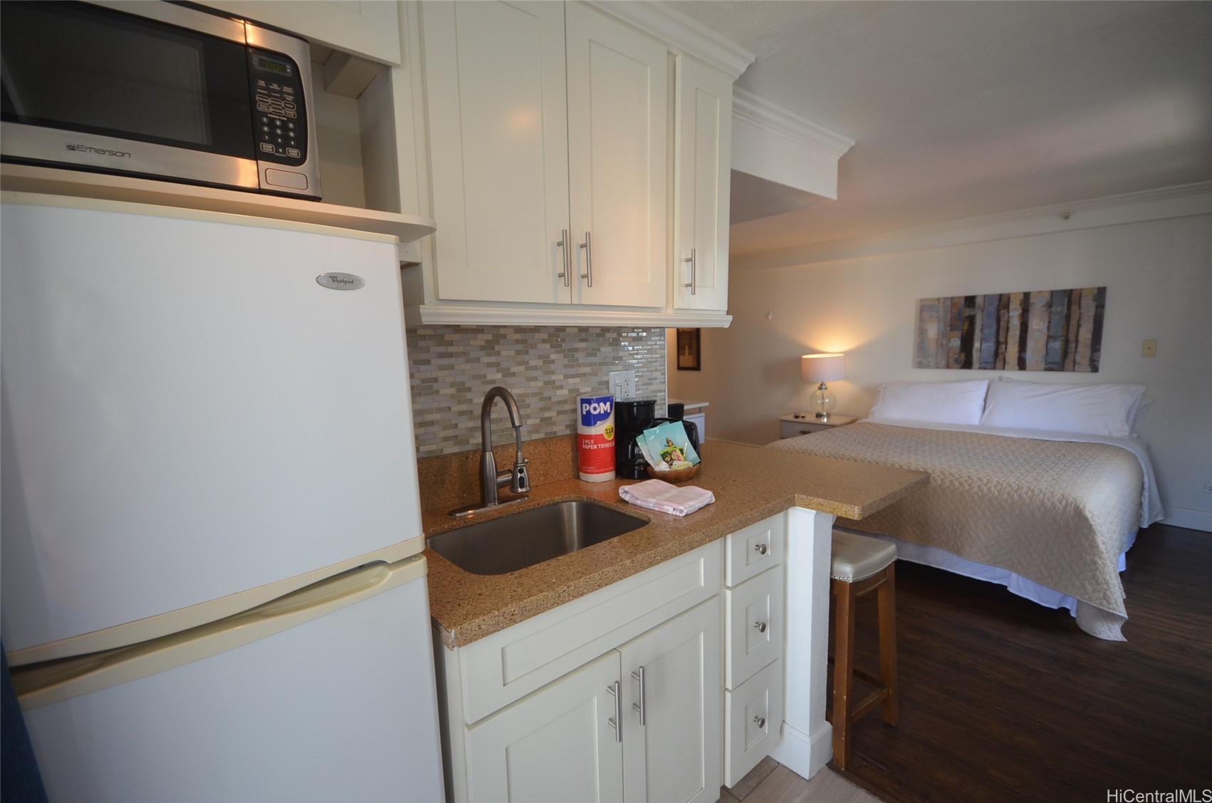 2463 Kuhio Avenue 1009 Property Photo 5