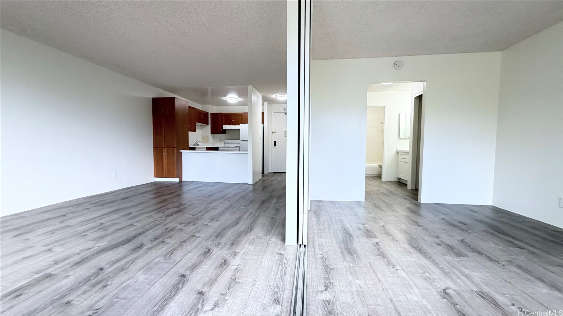 55 S Kukui Street D208 Property Photo 6