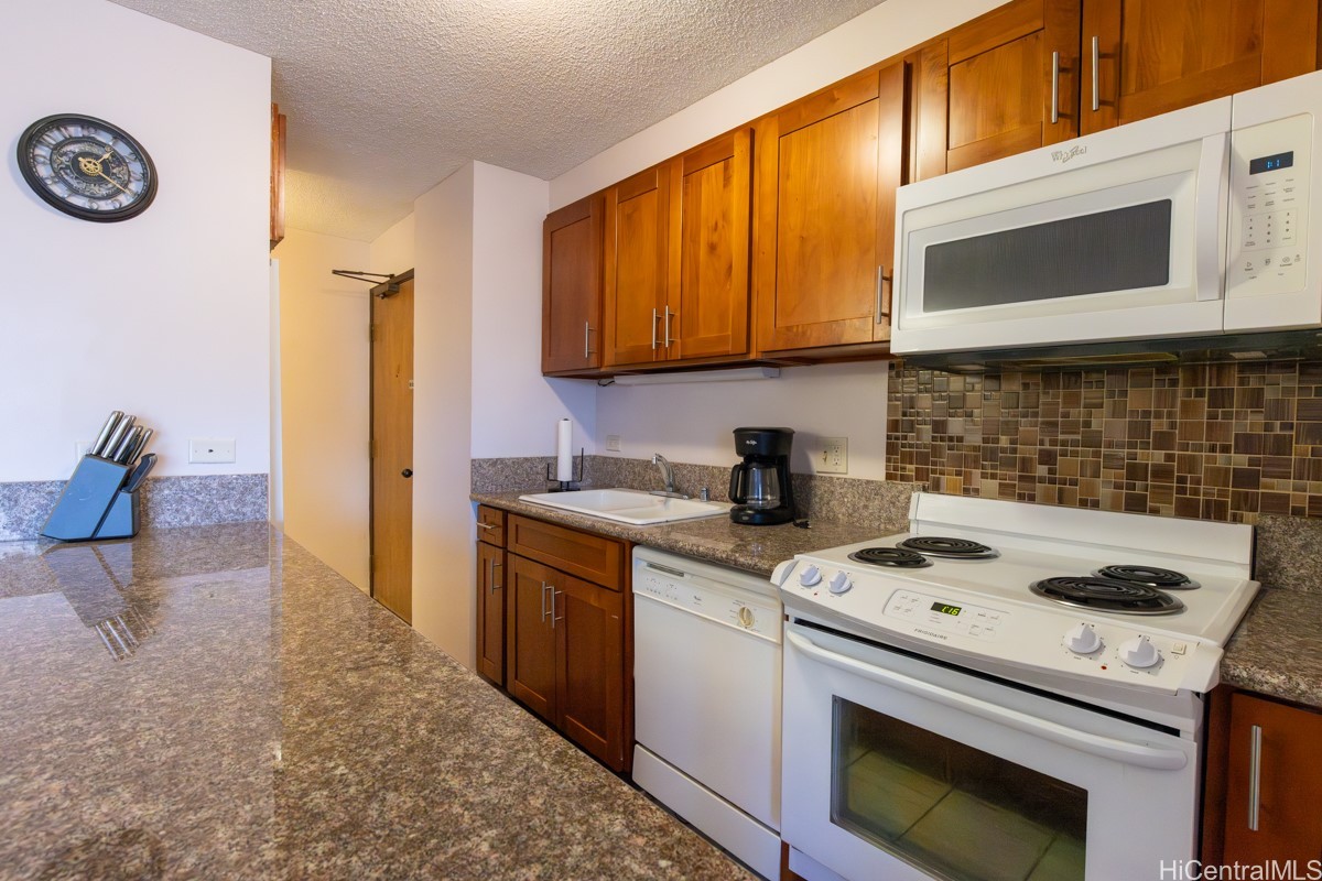 1778 Ala Moana Boulevard 1407 Property Photo 8